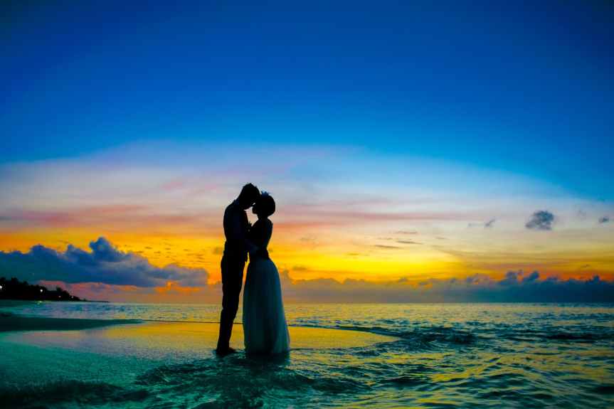 Romantic Beach Wedding Photos